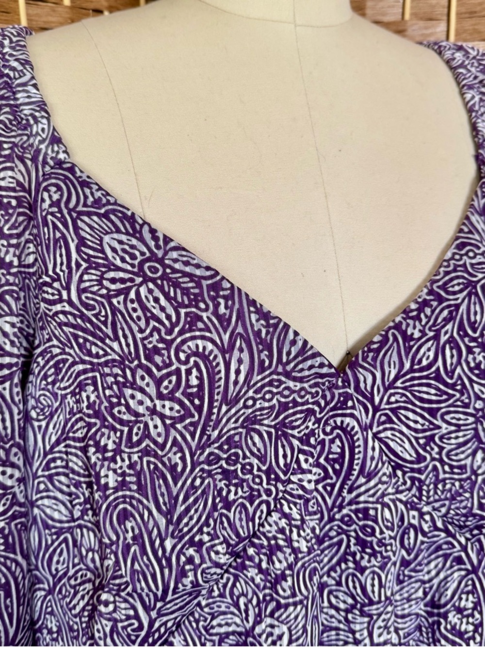 NWOT purple & white LOFT babydoll top M - Picture 2 of 12